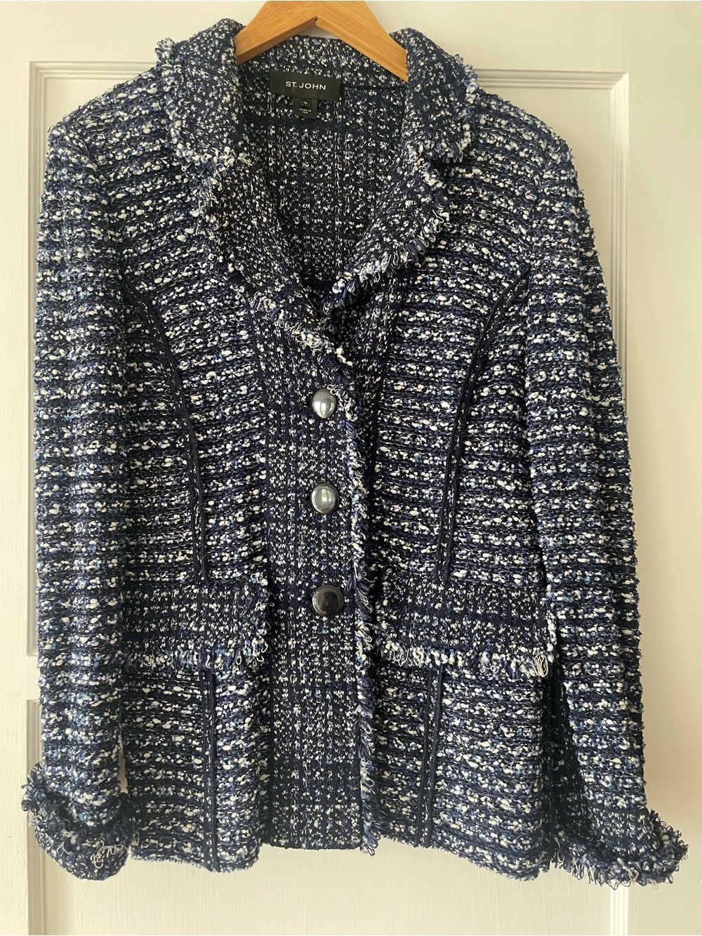 Vintage St. John Navy & White boucle knit Tweed Fringe-Trim Blazer Sz 10